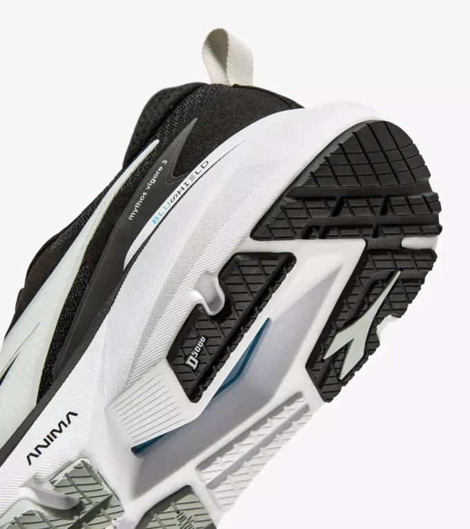 Mythos Blushield Vigore 3 Wide W Chaussure de course à large chaussant – Stabilité et protection Mythos Blushield Vigore 3 Wide W Chaussure de course à large chaussant – Stabilité et protection