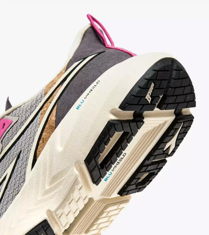 Mythos Blushield Volo 4 W 2030 Chaussure de course – Fabriquée à partir de matériaux à faible impact environnemental Mythos Blushield Volo 4 W 2030 Chaussure de course – Fabriquée à partir de matériaux à faible impact environnemental