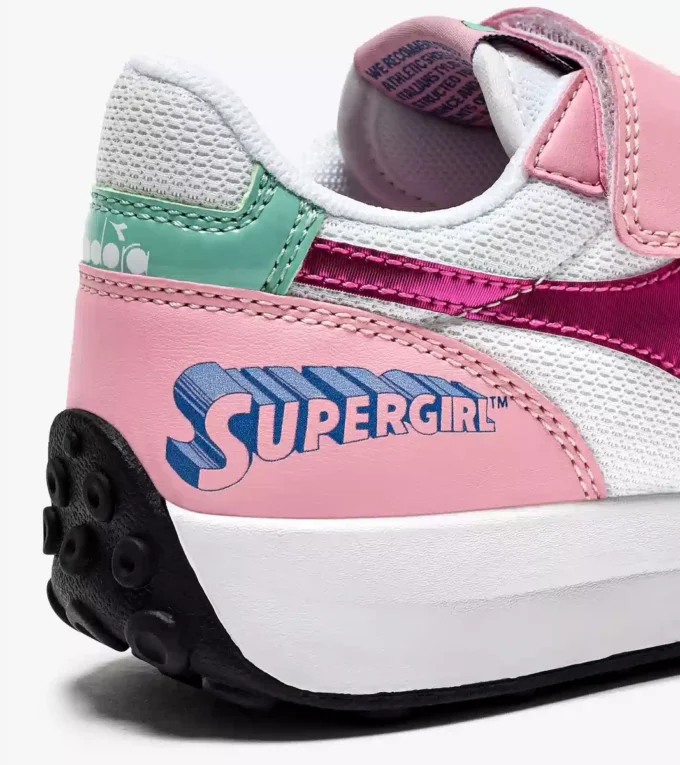 Race Ps Supergirl Baskets de sport – Filles – 4 à 8 ans Race Ps Supergirl Baskets de sport – Filles – 4 à 8 ans
