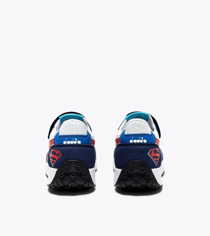 Race Ps Superman Baskets de sport – Garçons – 4 à 8 ans Race Ps Superman Baskets de sport – Garçons – 4 à 8 ans