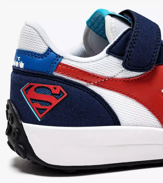 Race Ps Superman Baskets de sport – Garçons – 4 à 8 ans Race Ps Superman Baskets de sport – Garçons – 4 à 8 ans