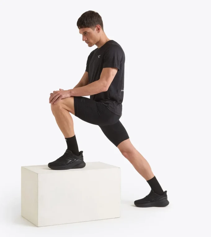 Stratouno Short technique mi-long pour le contrôle de la température – Course à pied Stratouno Short technique mi-long pour le contrôle de la température – Course à pied