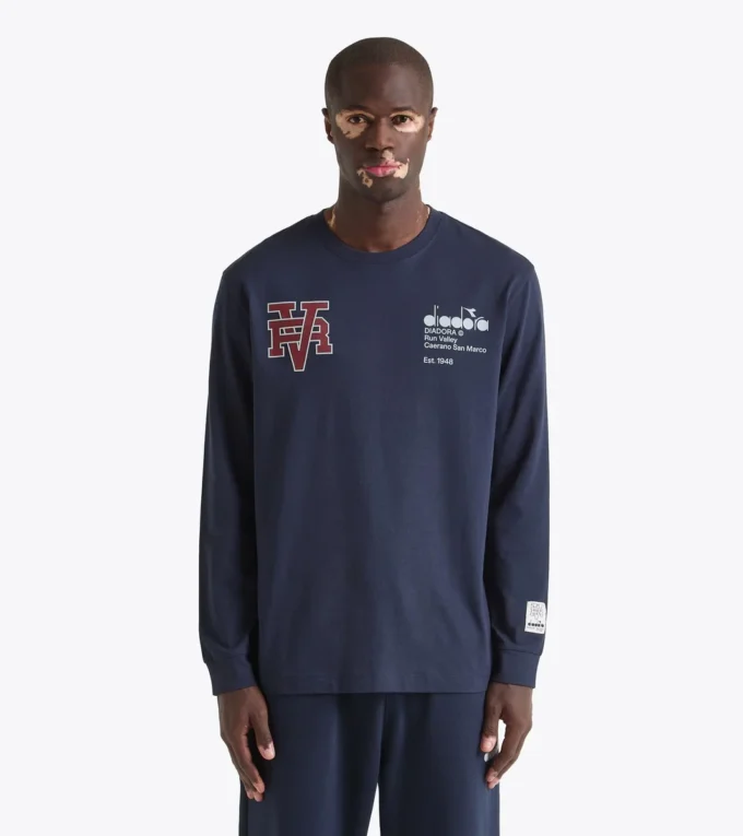 T-shirt Ls Run Valley T-shirt inspiré du style universitaire – Run Valley T-shirt Ls Run Valley T-shirt inspiré du style universitaire – Run Valley