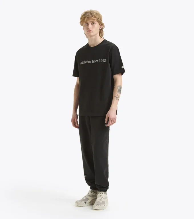 T-shirt Ss Legacy T-shirt 50 % coton recyclé – Fabriqué en Italie – Unisexe T-shirt Ss Legacy T-shirt 50 % coton recyclé – Fabriqué en Italie – Unisexe