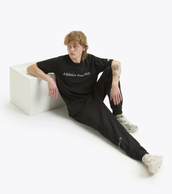 T-shirt Ss Legacy T-shirt 50 % coton recyclé – Fabriqué en Italie – Unisexe T-shirt Ss Legacy T-shirt 50 % coton recyclé – Fabriqué en Italie – Unisexe