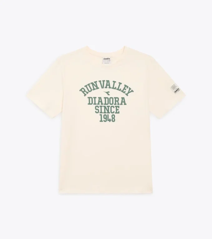 T-shirt Ss Run Valley T-shirt inspiré du style universitaire – Run Valley T-shirt Ss Run Valley T-shirt inspiré du style universitaire – Run Valley