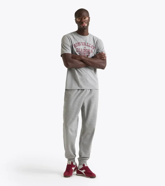 T-shirt Ss Run Valley T-shirt inspiré du style universitaire – Run Valley T-shirt Ss Run Valley T-shirt inspiré du style universitaire – Run Valley