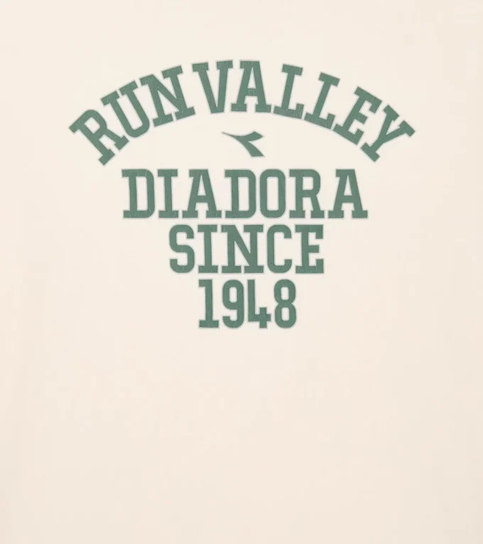 T-shirt Ss Run Valley T-shirt inspiré du style universitaire – Run Valley T-shirt Ss Run Valley T-shirt inspiré du style universitaire – Run Valley