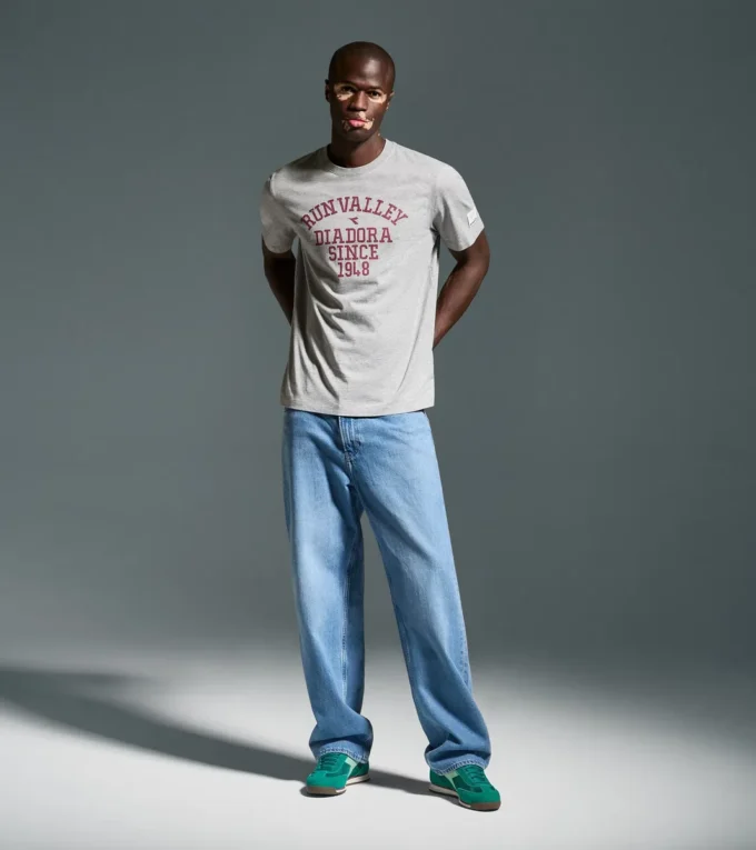 T-shirt Ss Run Valley T-shirt inspiré du style universitaire – Run Valley T-shirt Ss Run Valley T-shirt inspiré du style universitaire – Run Valley