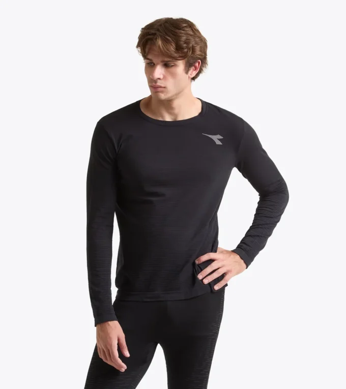 T-shirt Stratouno T-shirt technique à manches longues pour le contrôle de la température – Course à pied T-shirt Stratouno T-shirt technique à manches longues pour le contrôle de la température – Course à pied
