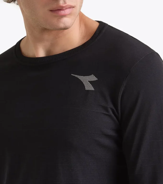 T-shirt Stratouno T-shirt technique à manches longues pour le contrôle de la température – Course à pied T-shirt Stratouno T-shirt technique à manches longues pour le contrôle de la température – Course à pied